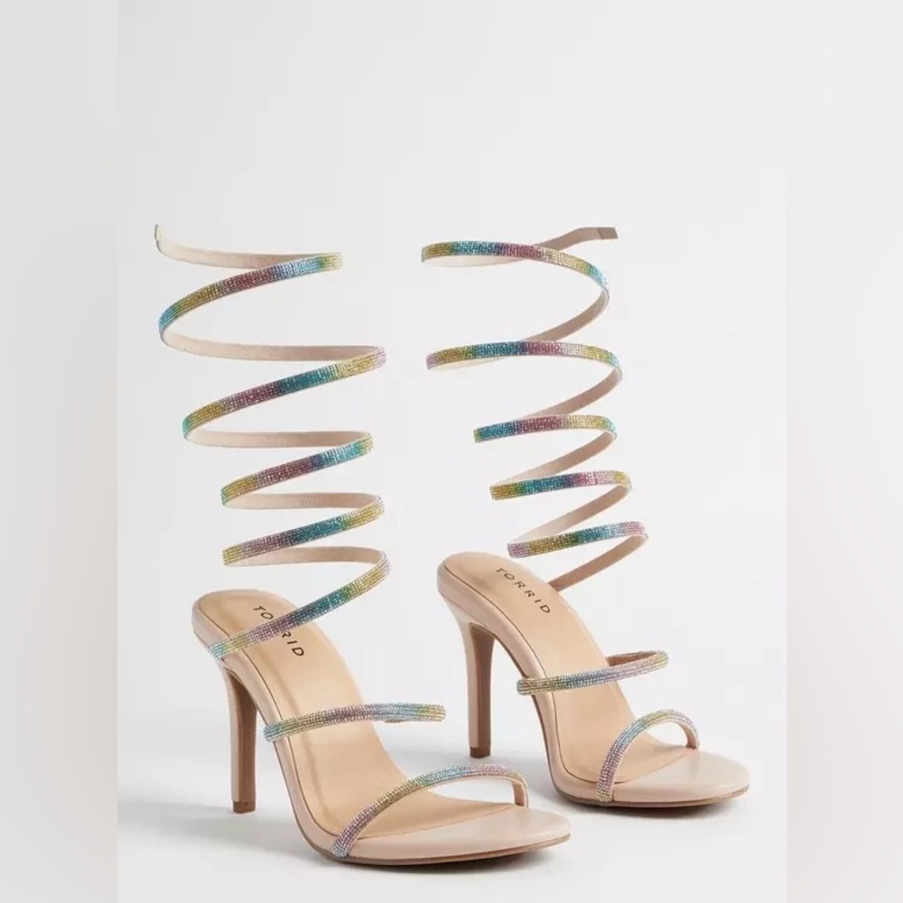NWT torrid Lace Up Embroidered Heel Sandal 7.5WW